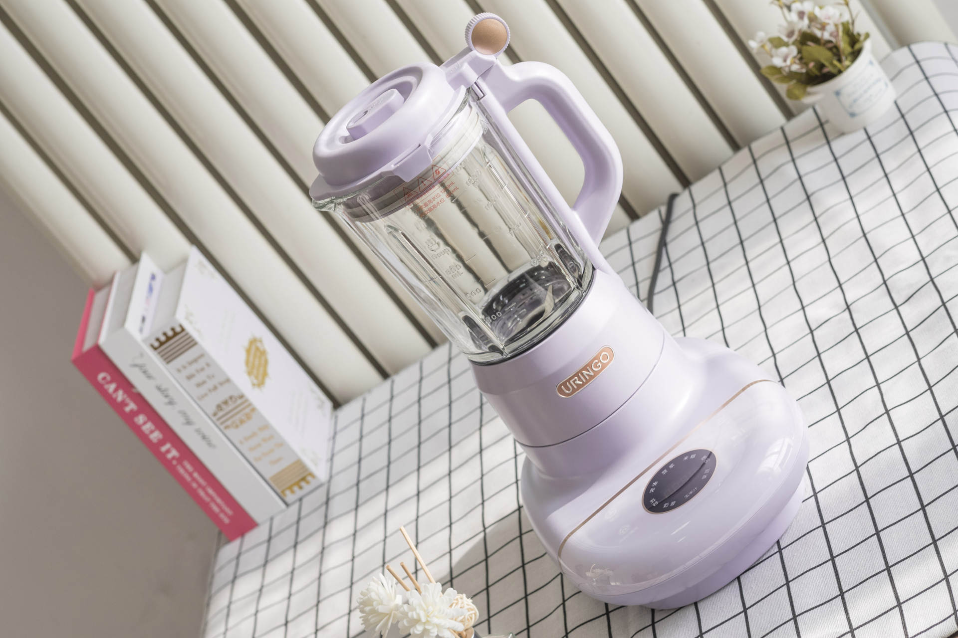 小破壁机是大宇好还是七彩叮当好,七彩叮当破壁机多少钱一台