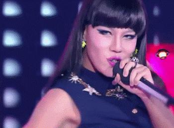 顶流艺人王一博,刘维模仿王一博