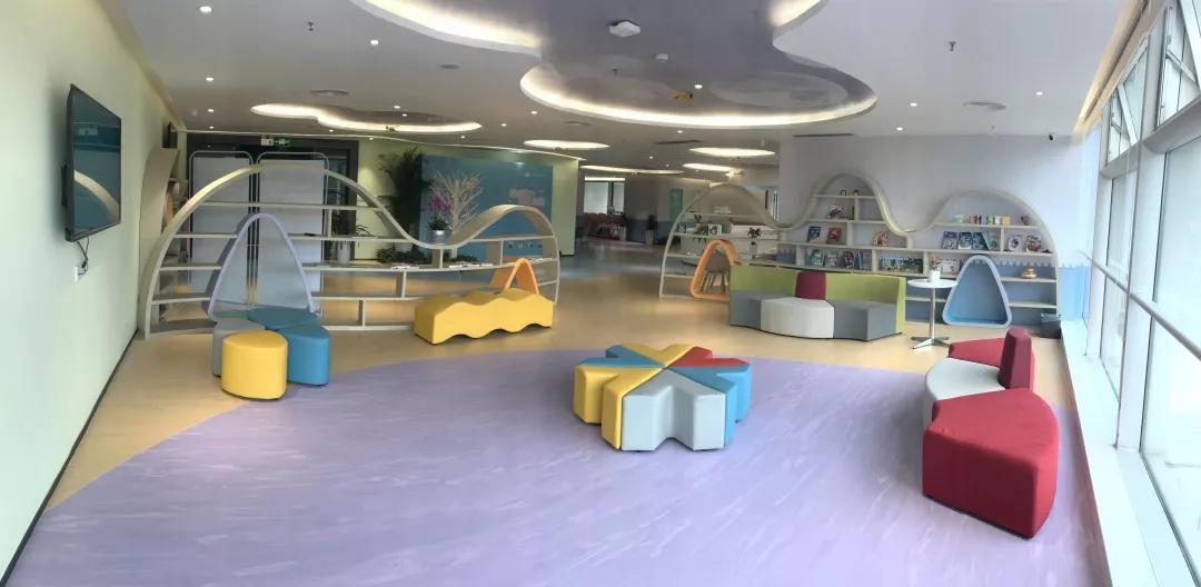 孩子喊肚子疼怎么缓解,小孩子典型肚子疼