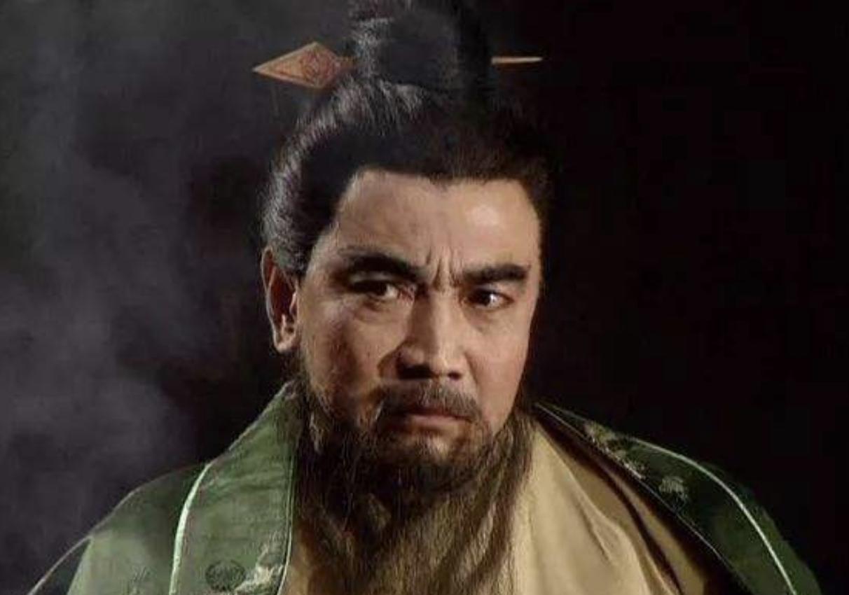 一代枭雄曹操曹丕,一代枭雄曹操的事迹