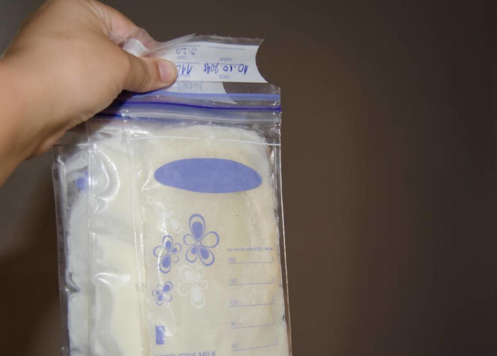 母乳的解冻最佳方法是什么,解冻母乳的正确方法