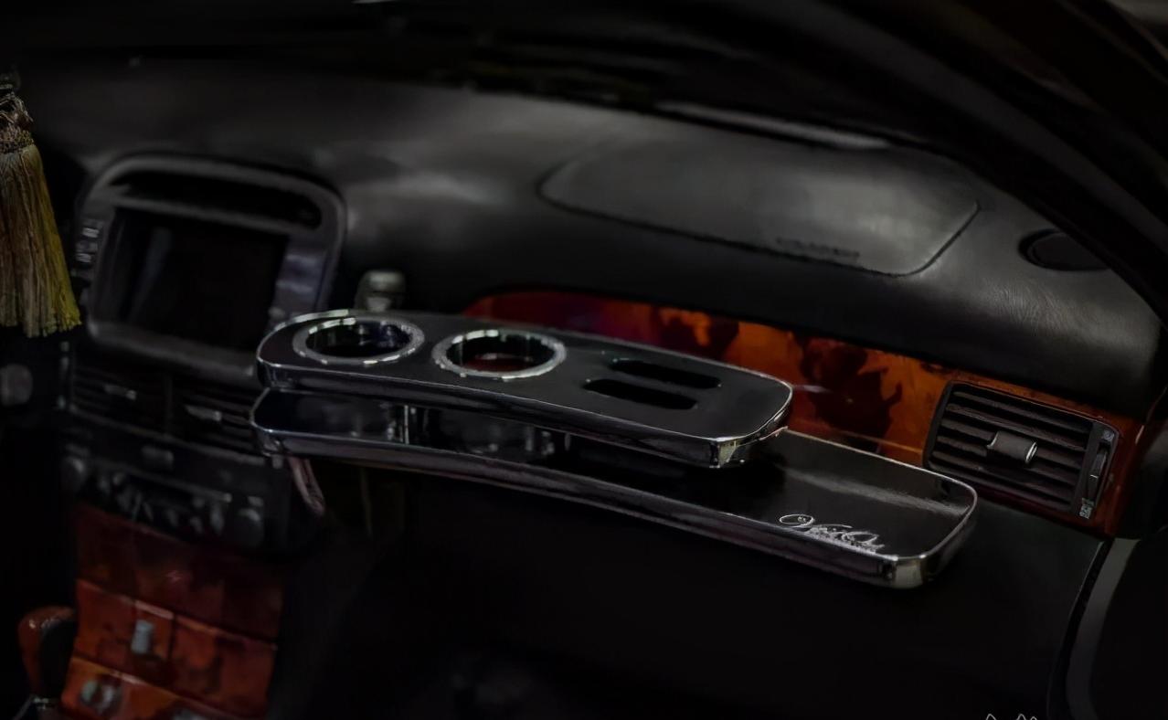 地面游艇の大王雷克萨斯LS430