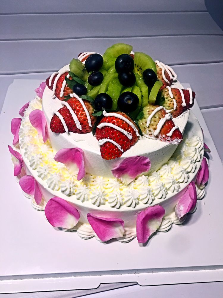 我陪女儿做烘焙年入20万女儿上了报我也成网红