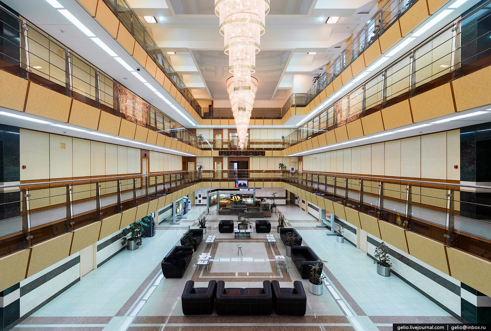 去俄罗斯挖金矿怎么样,真实钻石开采出来的样子