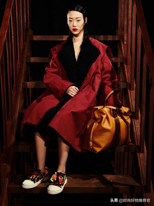 loewe牛仔包,loewe新款褶皱包