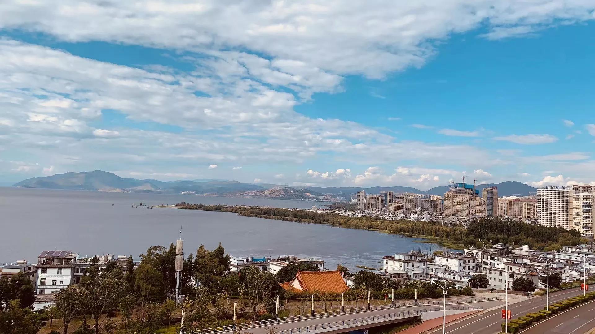 秋天的大理洱海,洱海的秋