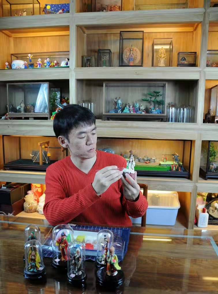 面塑大师做客泥人张,泥人张面塑