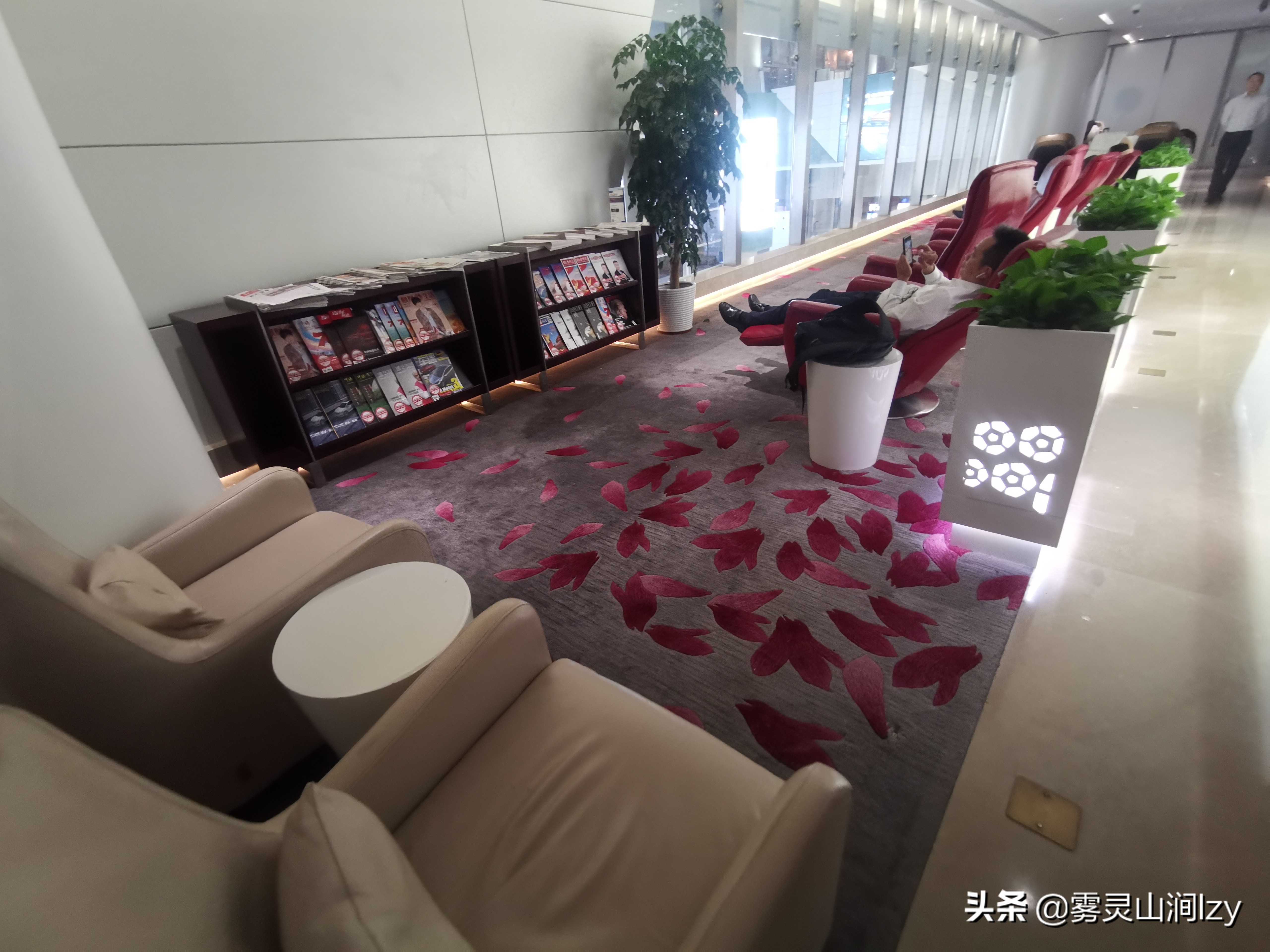 广州白云机场南航两舱贵宾服务,广州白云机场头等舱候机楼