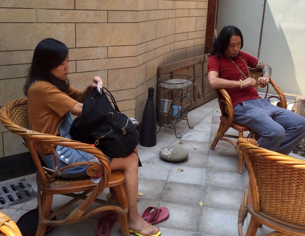 辞职去看世界的老师现状,辞职看世界的女教师现状