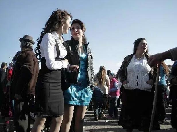 保加利亚的“新娘市场”，女孩被“明码标价”，不满意可“退货”