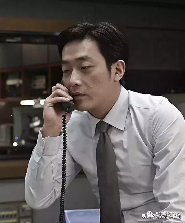 对自己国家都能黑的这么彻底，我服了！