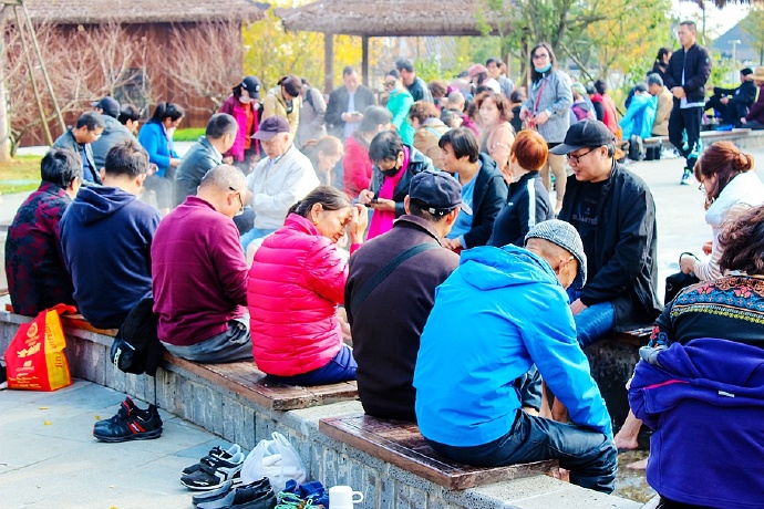 汤山温泉度假好去处,汤山有免费温泉泡脚吗