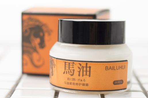 眼部高血脂脂肪粒去除,眼角的脂肪粒怎么快速消除