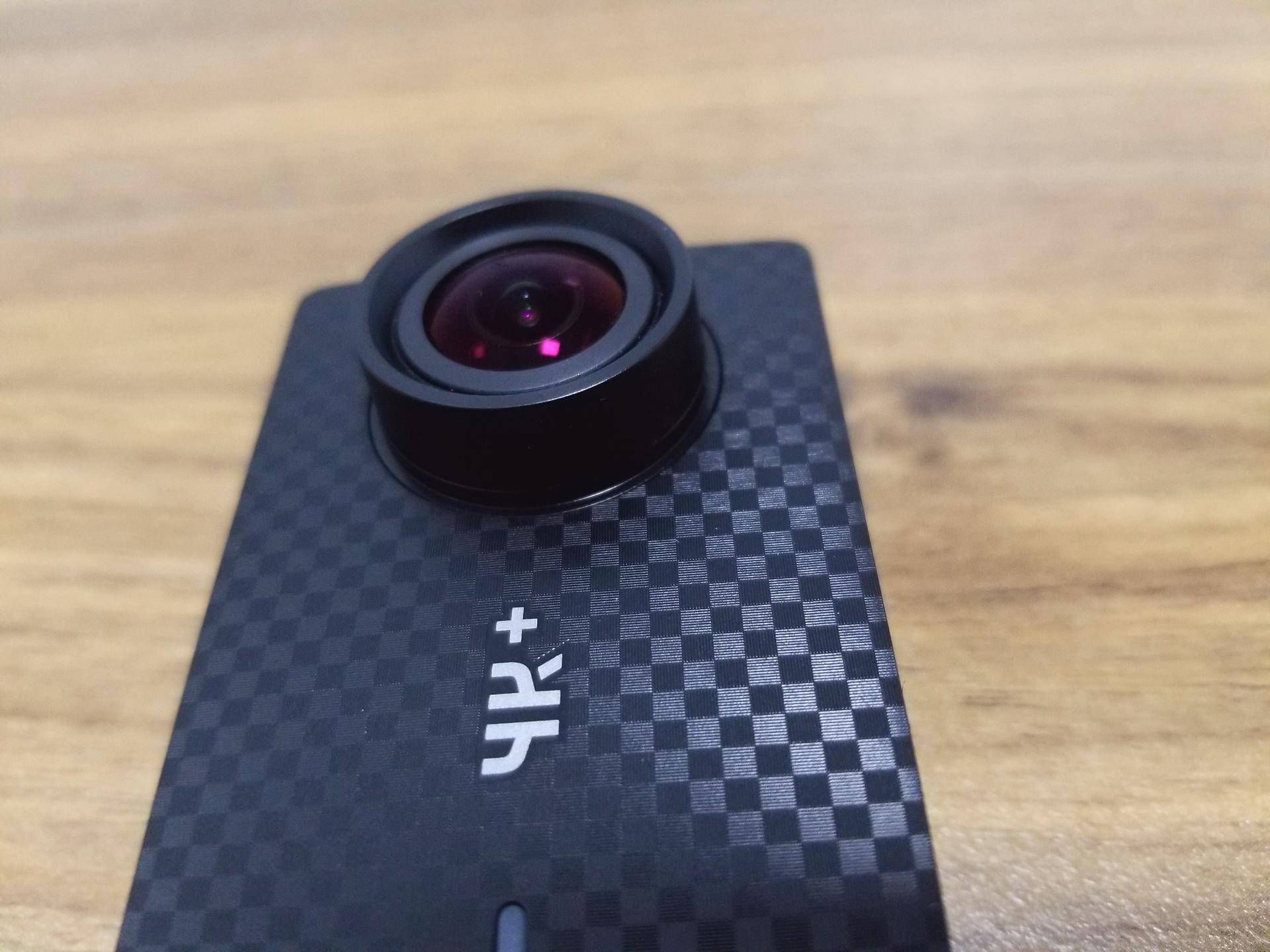 小蚁2代4k运动相机对比gopro4,gopro和小蚁运动相机哪个好