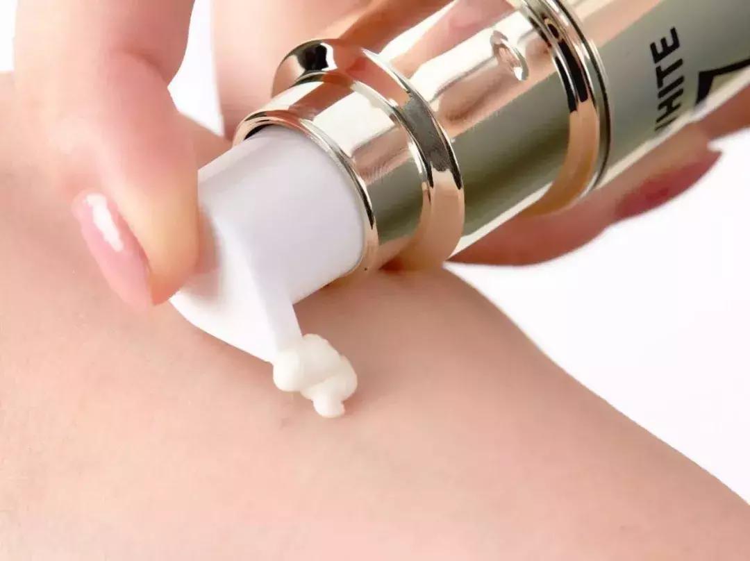 城野医生377美白精华新老款,城野377美白精华好用吗