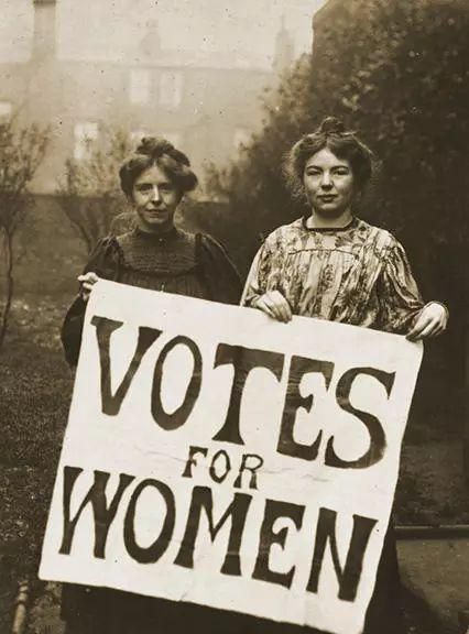 英国15-20世纪大变化女性服装,中世纪绝美服装