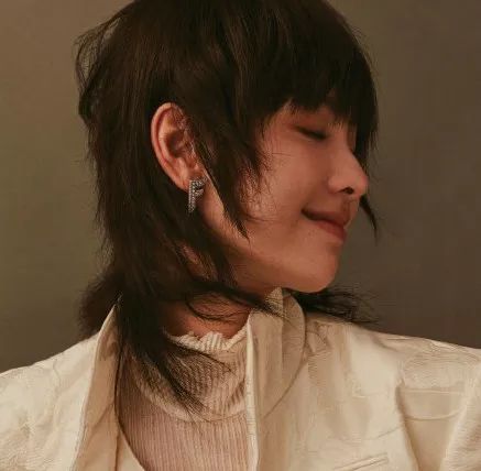 陈都灵娱乐圈黑马的多重角色魅力,广东姑娘撞脸陈都灵叫什么名字