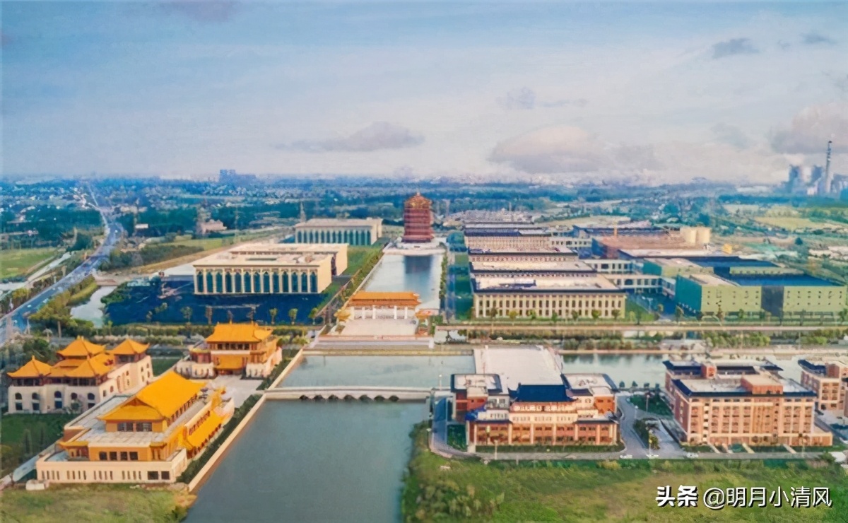 他是民企“药王”，一年卖800亿，工厂修得像故宫却坚持不上市