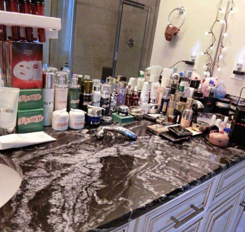 非常值得入手的几款护肤品,这一年最后悔入手的护肤品有哪些