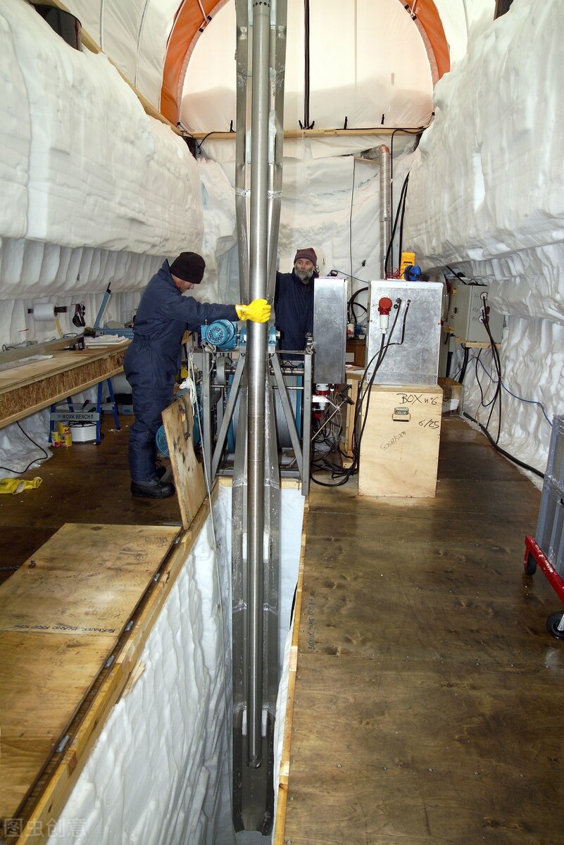 南极终极秘密4000米冰层下的天线,南极神秘的秘密