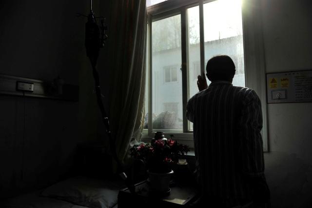 24小时*人用成品**店：学生、中年夫妻、老人，这一行什么人都会遇到