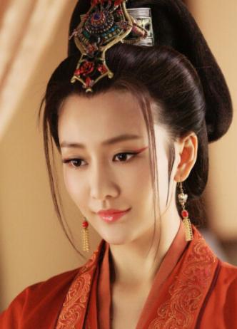 明星撞脸不可怕性别不同就尴尬,意想不到的明星撞脸