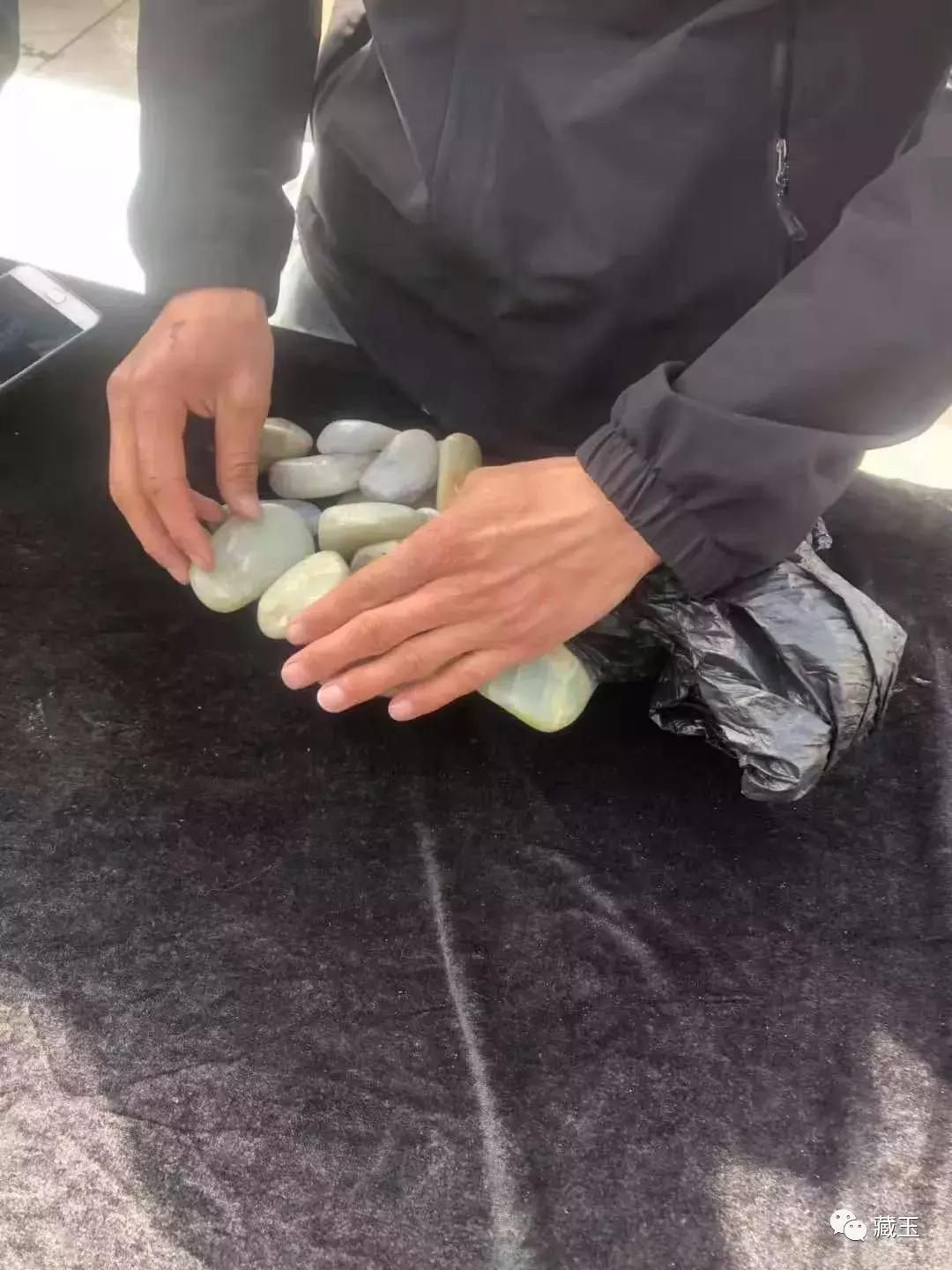 十年前他资产过亿有钱有地位,十年前和田玉