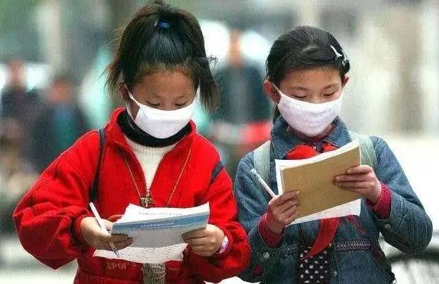 小学生感人催泪爸爸作文,小学生作文我想换个爸爸