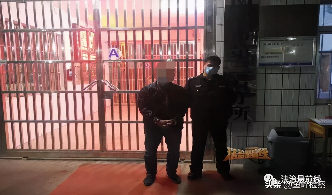 南宁某教师用POS机刷*用卡信现套**40多万!警方:已刑拘