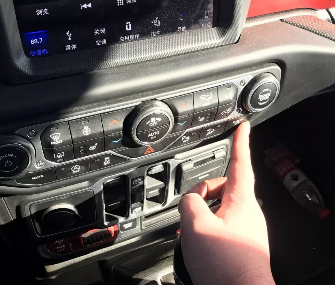 丛林限量牧马人jeep试驾,牧马人城市猎人版