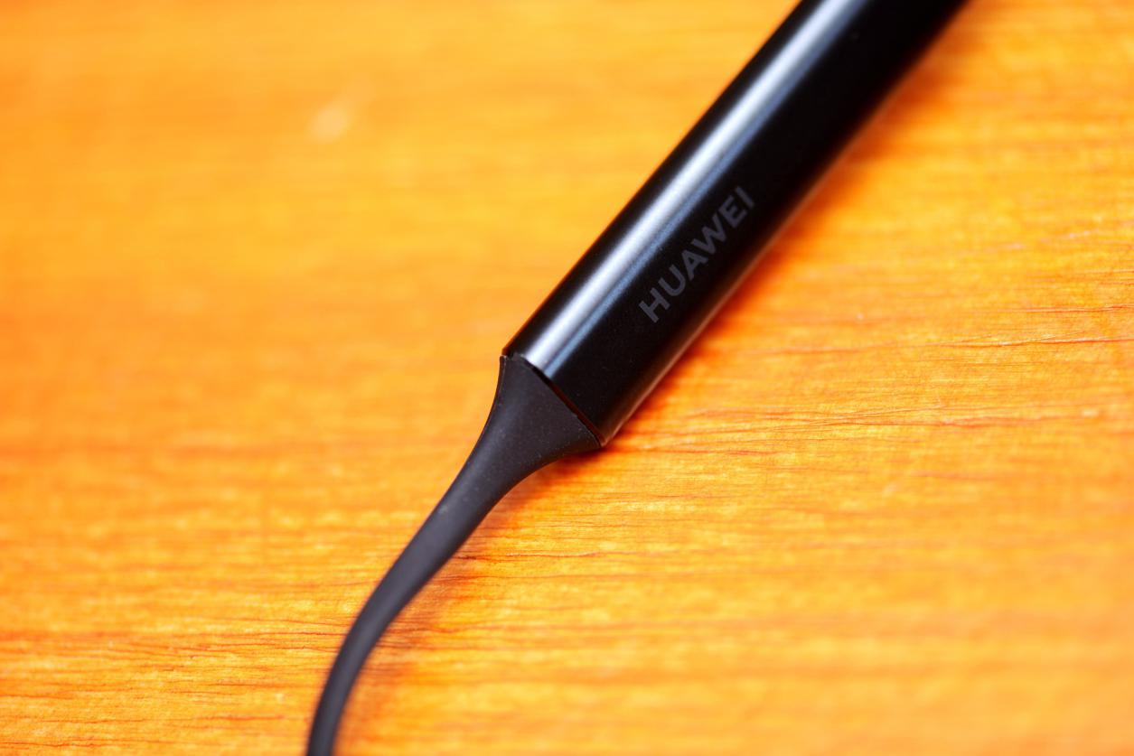 华为耳机freelacepro与freelace,华为降噪耳机freelacepro值得买吗