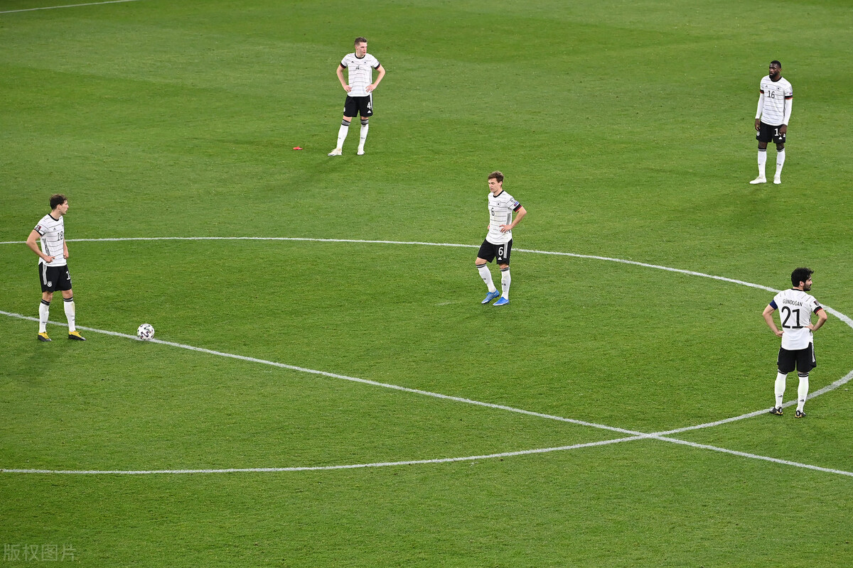 世预赛德国客场小胜,上届世界杯最大冷门德国