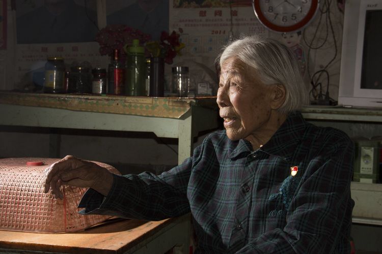 不忘初心牢记使命老党员走访纪实,走访建国前老党员活动