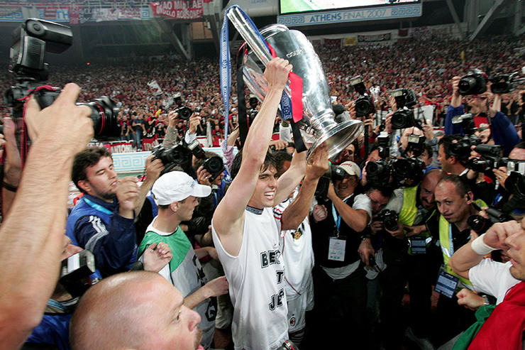 你认为世界上最伟大的足球运动员,21世纪最伟大的10个足球运动员