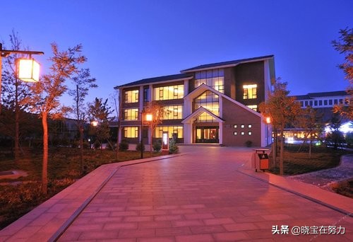 内蒙古鄂尔多斯七星湖酒店,内蒙古鄂尔多斯有什么酒店