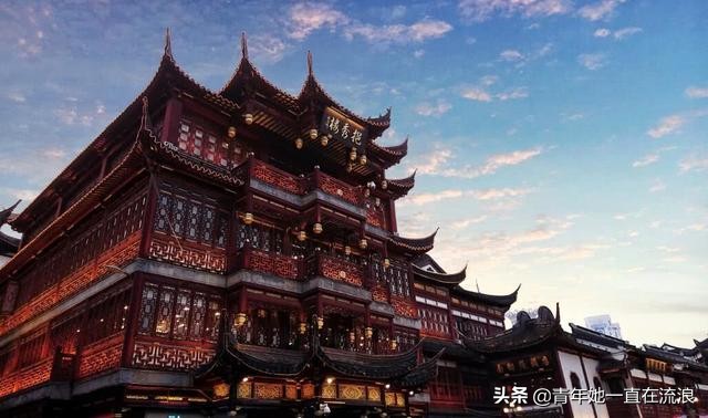 小吃街打卡唯有美食不可辜负,五一美食推荐必吃小吃街