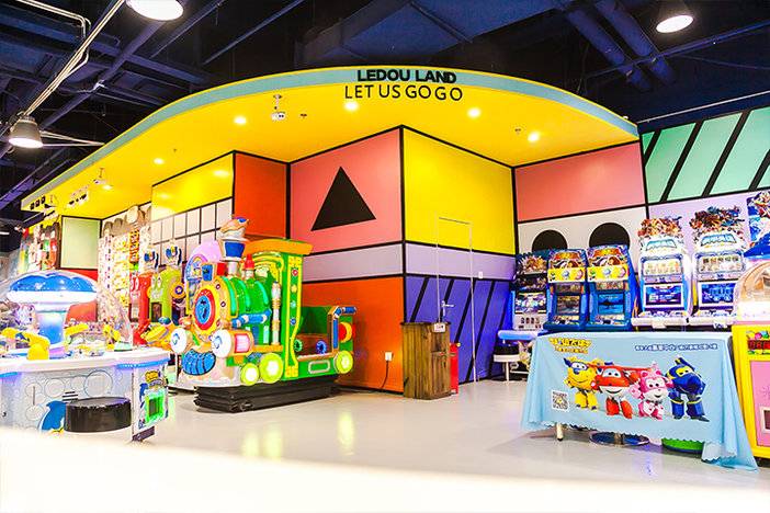 9.9元淘气堡单次游玩,乐多王国儿童室内主题乐园门票