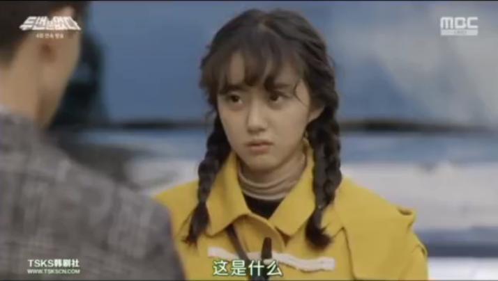 倪妮高马尾走秀,倪妮民国学生装