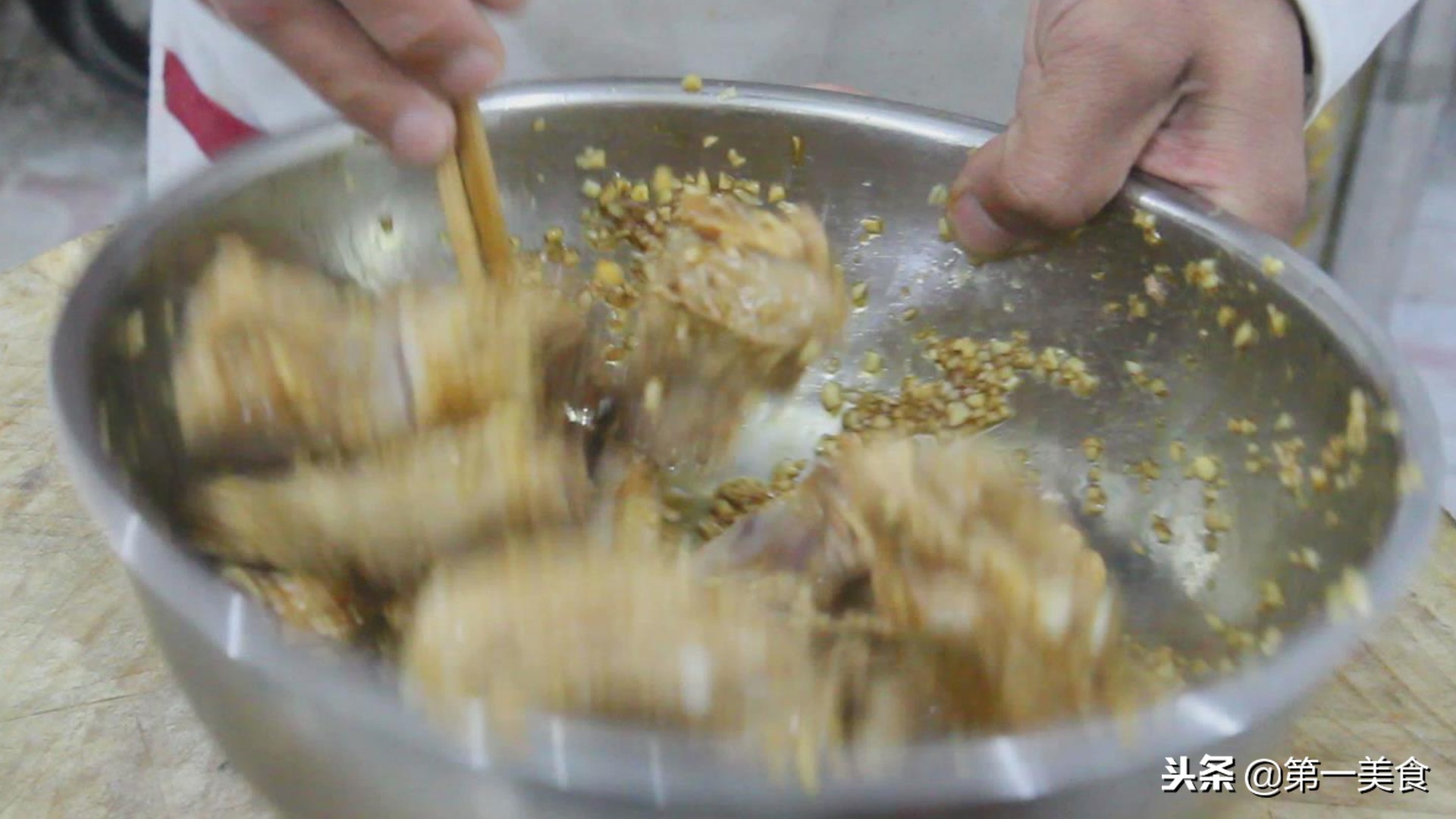 厨师长秘制排骨的做法,厨师长教你做的甜酸排骨