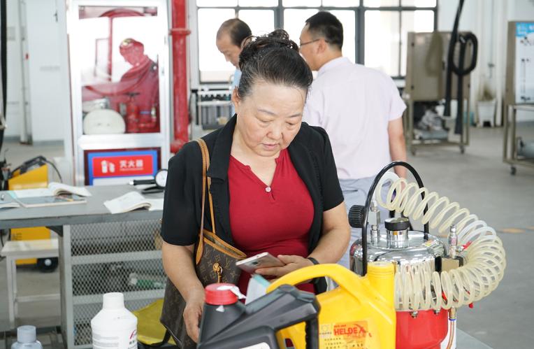 省教育厅年检专家组莅临西安汽车职业大学校开展2019年度工作检查