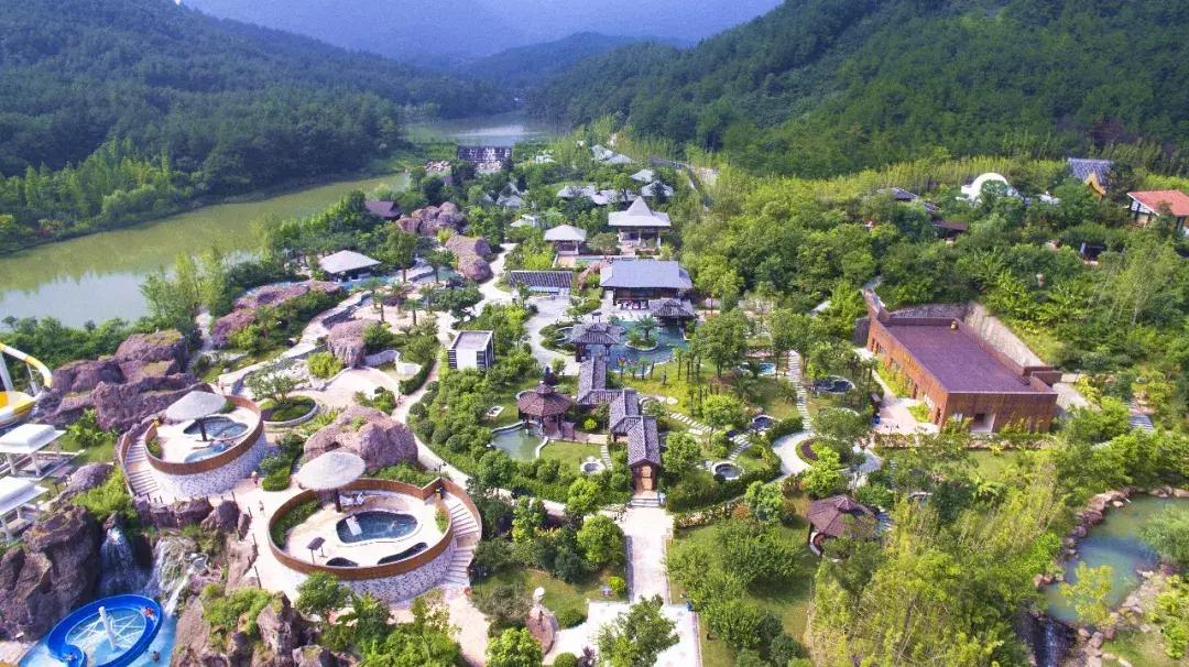 适合冬天的温泉酒店推荐,冬天日式温泉酒店