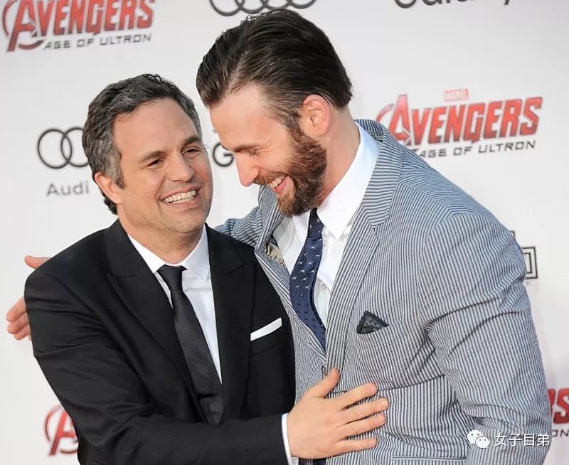 钢铁侠和寡姐结婚？“复联”英雄血泪控诉剧组发的一水儿假剧本！