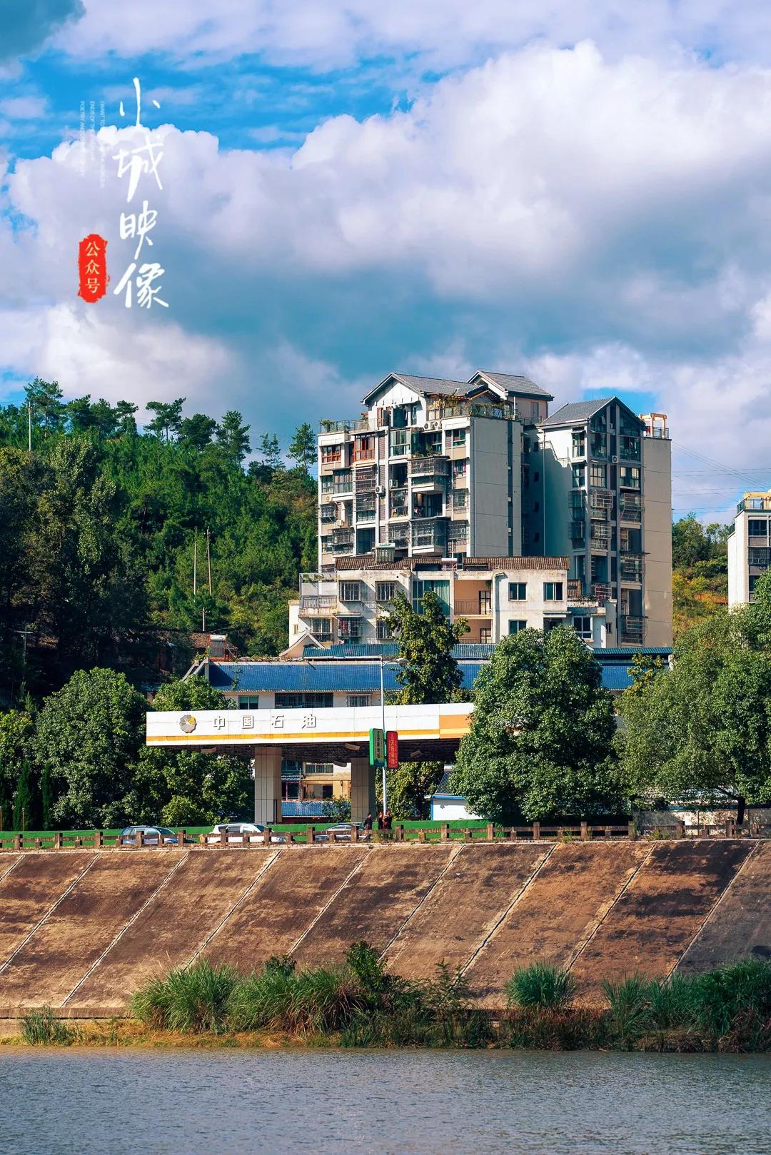 剑阁哪些地方历史悠久,剑阁县的简介