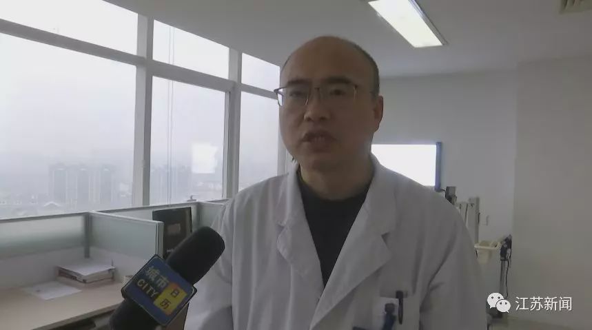 12岁男孩澡堂滑倒,12岁男孩厕所滑倒