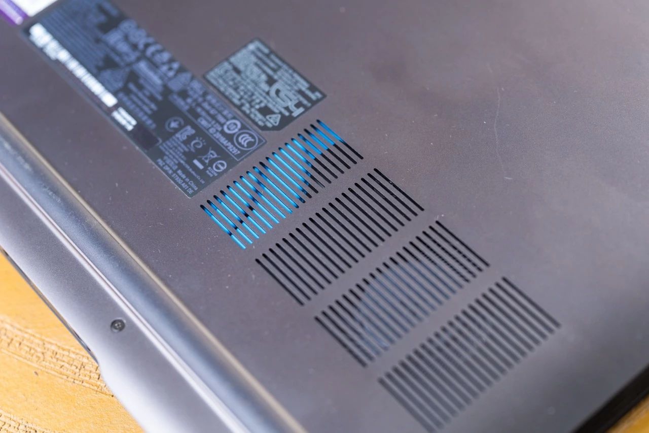 戴尔g7老版和新版,戴尔g7有什么缺点