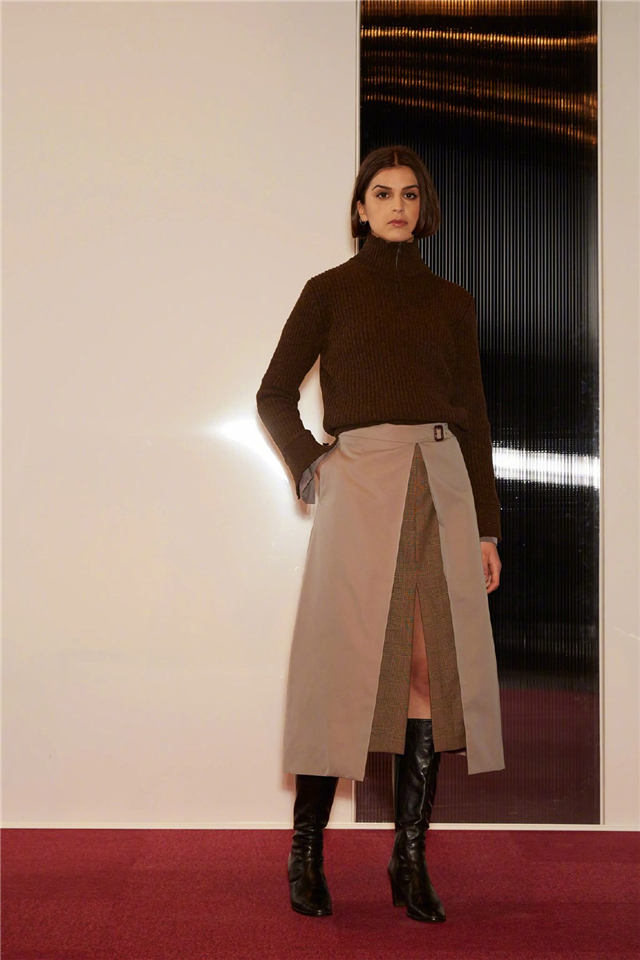 小个子穿“过膝靴”有多美？显高是其一、洋气是其二，美出新高度