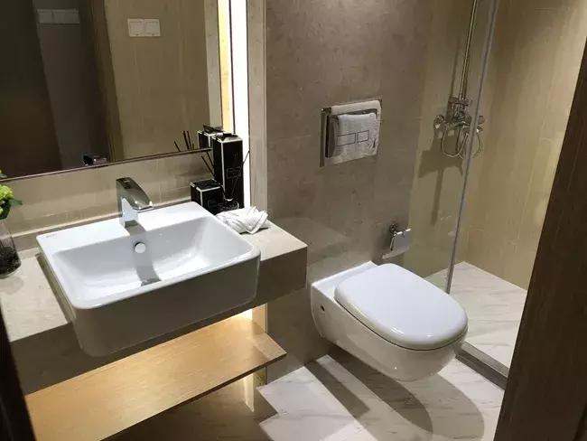 守着地铁口卖什么好卖,三四线城市的公寓为啥不好卖