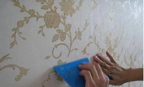 壁纸用什么粘贴比较好,贴壁纸的注意事项