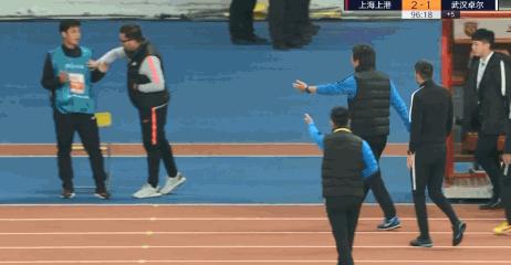 李铁踢假球的真实视频,李铁踢假球视频