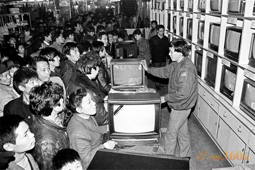 回忆童年8090过年情景,80后回忆童年过年真实视频